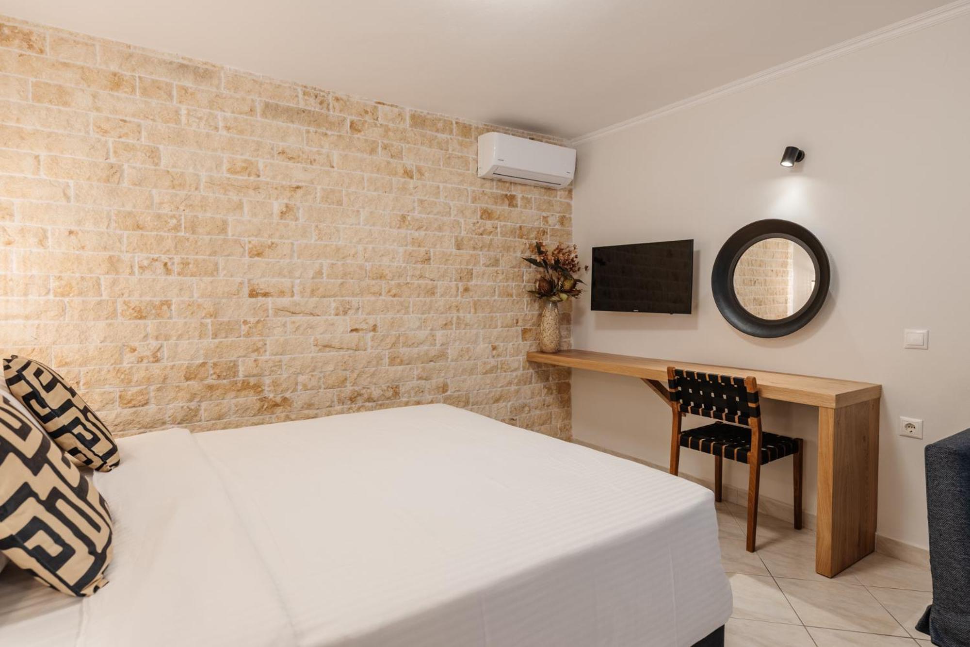 Sea Breeze Hotel & Apartments Agios Gordios  Exterior photo