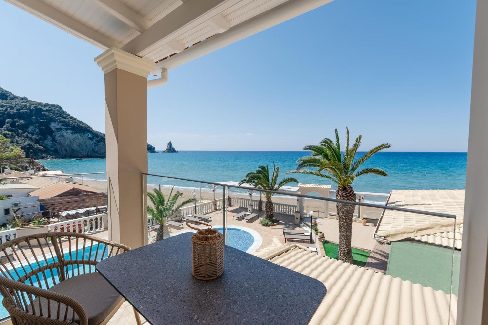 Sea Breeze Hotel & Apartments Agios Gordios  Exterior photo