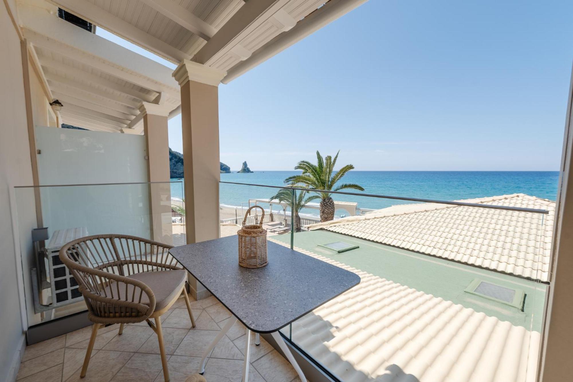 Sea Breeze Hotel & Apartments Agios Gordios  Exterior photo