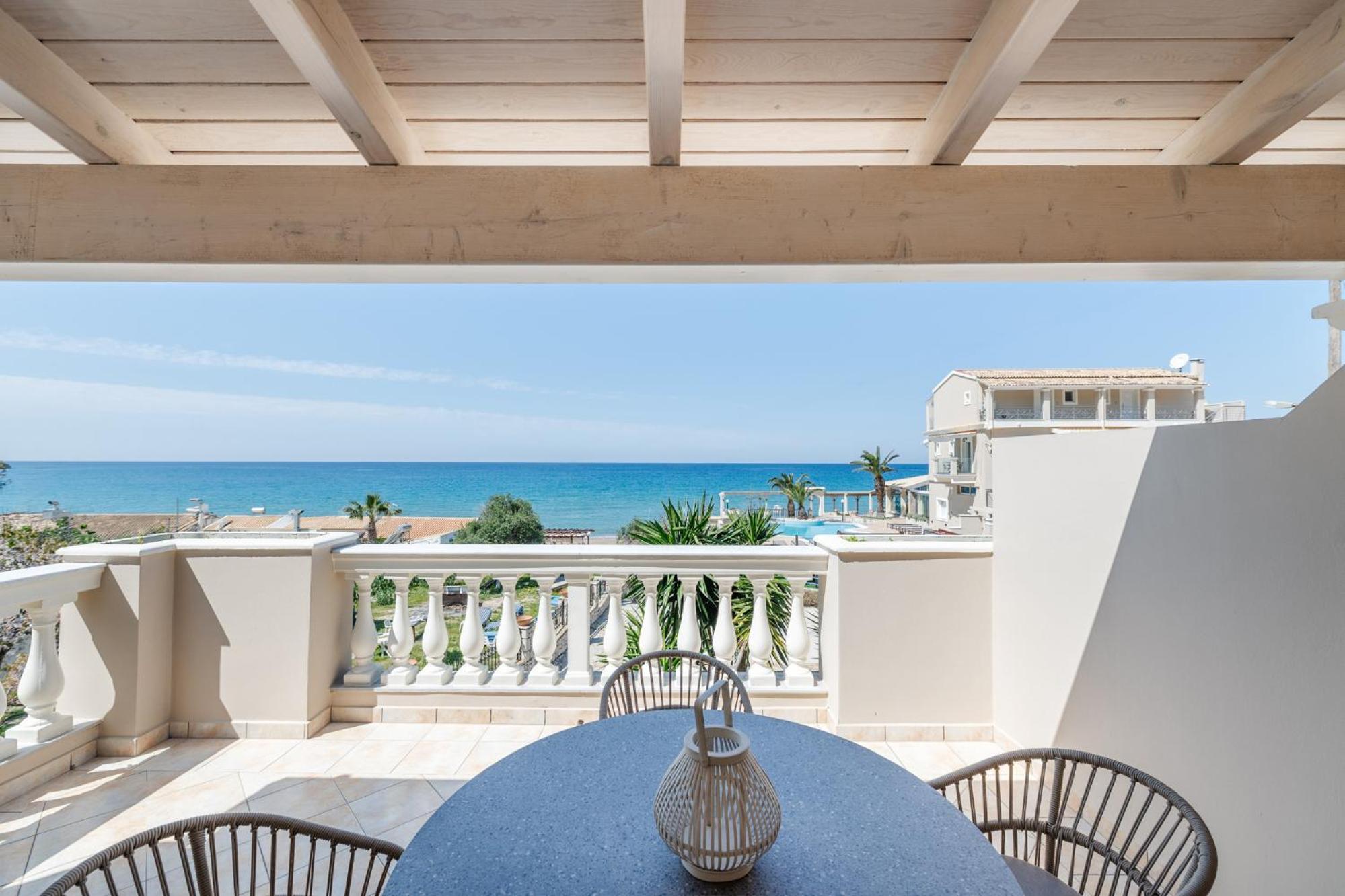 Sea Breeze Hotel & Apartments Agios Gordios  Exterior photo